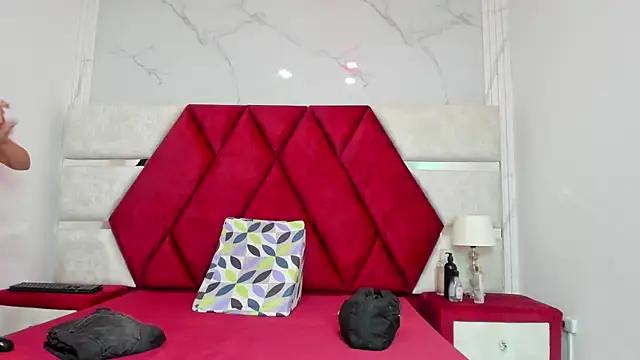 Snapshot of Kity_spiderr chatting on 05/20/26, 12:22 Kity spiderr online show from 05/20/26, 12:22