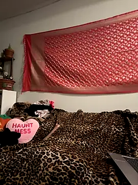 venusluvxoxo online show from 10/17/25, 02:04