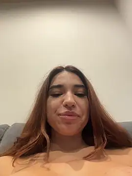 Snapshot of ItalianGirl chatting on 12/01/25, 10:48 ItalianGirl online show from 12/01/25, 10:48