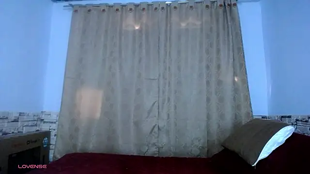 Bicky 24 online show from 11/12/25, 02:28