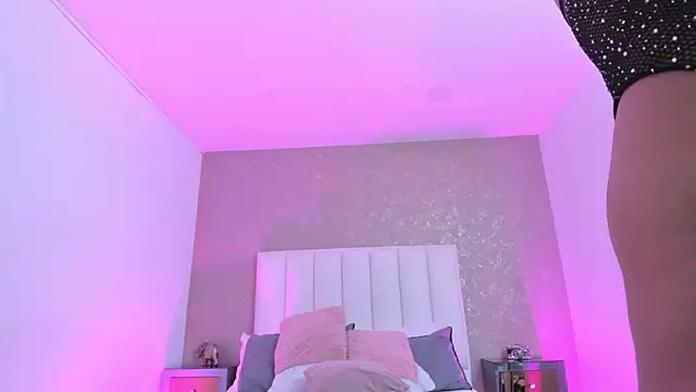 KaylieBrooks online show from 04/15/26, 07:58