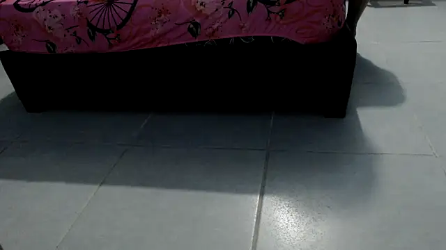 Luisa Paul online show from 11/30/25, 01:09