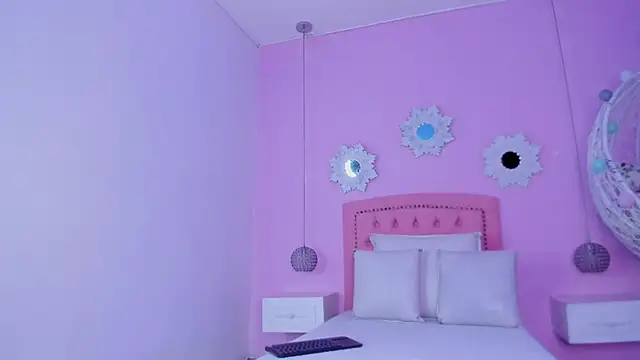 CannelaSmith online show from 11/26/25, 04:41