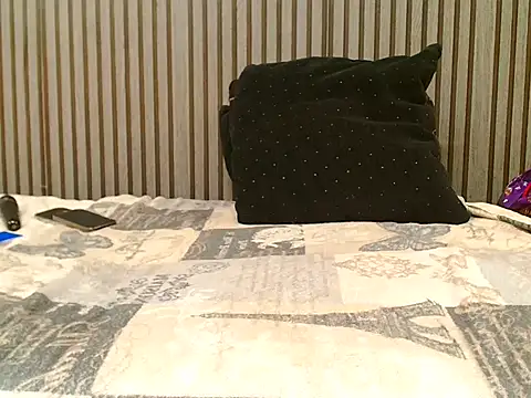 Snapshot of ROYALASS25 chatting on 03/22/26, 09:56 ROYALASS25 online show from 03/22/26, 09:56