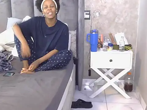 Sultry Booty online show from 11/28/25, 07:00