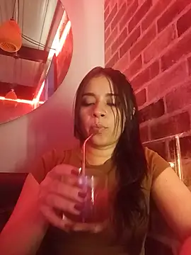 ValerieLove  online show from 05/21/26, 11:45