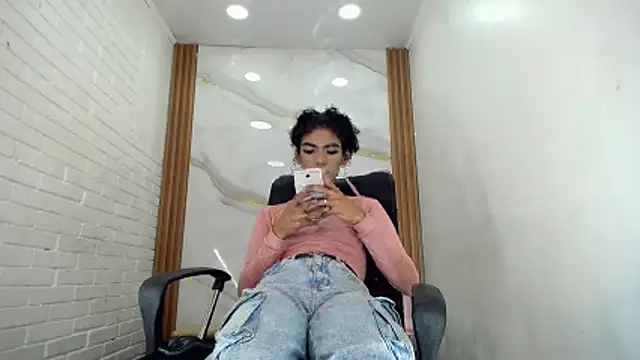 Snapshot of Penelopee_Rouse chatting on 10/08/25, 07:44 Penelopee Rouse online show from 10/08/25, 07:44