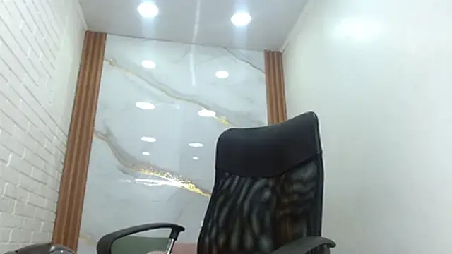 Snapshot of Penelopee_Rouse chatting on 10/11/25, 07:34 Penelopee Rouse online show from 10/11/25, 07:34