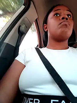 MoniqueMulberry online show from 10/28/25, 06:21