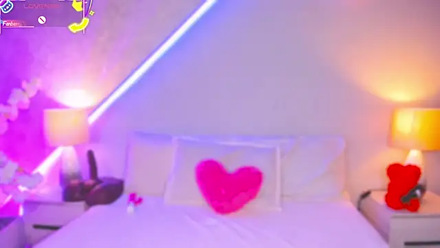 Kishalove  online show from 04/11/26, 10:41