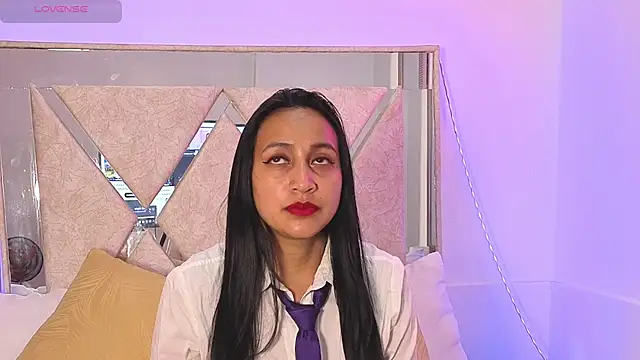 Anthonellacandy online show from 10/30/25, 08:42