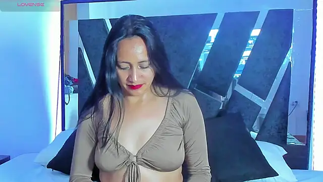 Anthonellacandy online show from 11/14/25, 07:34