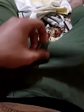 Snapshot of anis3g4 chatting on 11/19/25, 09:48 anis3g4 online show from 11/19/25, 09:48