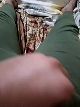 Snapshot of anis3g4 chatting on 11/24/25, 07:46 anis3g4 online show from 11/24/25, 07:46