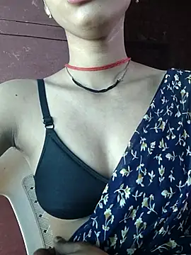 Yatiksha Beby online show from 11/05/25, 09:42