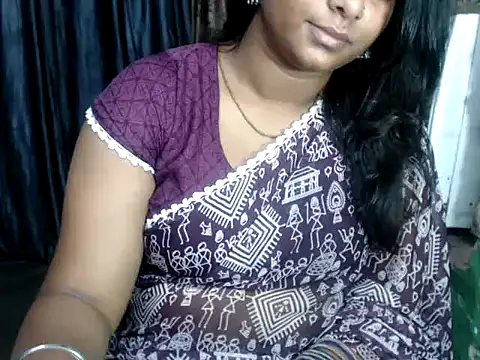 Snapshot of DearKimmi chatting on 12/05/24, 04:44 DearKimmi online show from 12/05/24, 04:44