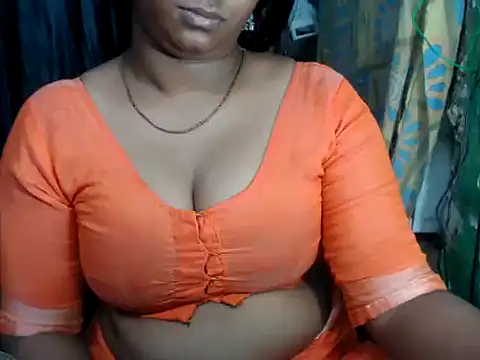 Snapshot of DearKimmi chatting on 12/15/24, 06:59 DearKimmi online show from 12/15/24, 06:59