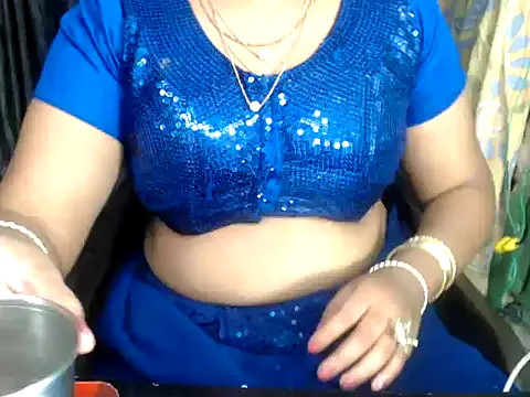 Snapshot of DearKimmi chatting on 12/16/24, 06:05 DearKimmi online show from 12/16/24, 06:05