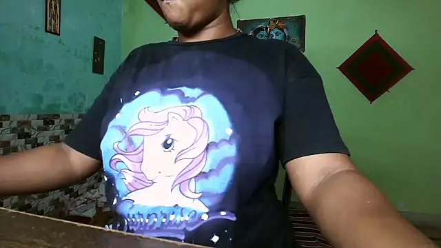 Snapshot of DearKimmi chatting on 09/23/25, 02:09 DearKimmi online show from 09/23/25, 02:09