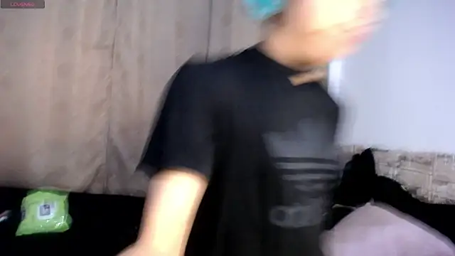 Snapshot of DaraKat18 chatting on 04/11/26, 10:14 DaraKat18 online show from 04/11/26, 10:14