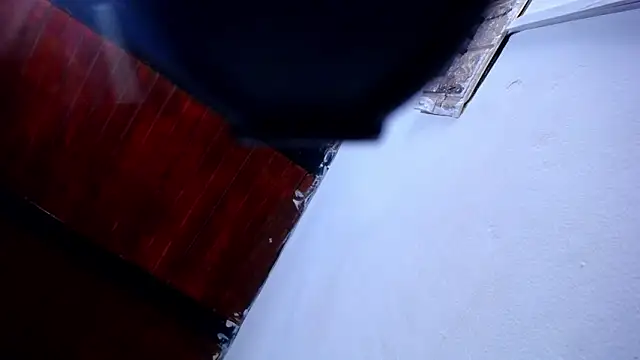 Snapshot of DaraKat18 chatting on 04/12/26, 10:04 DaraKat18 online show from 04/12/26, 10:04