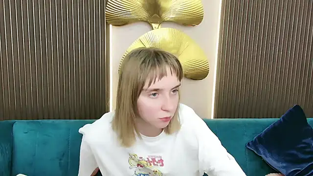 Beverly Gomes online show from 09/24/25, 07:23