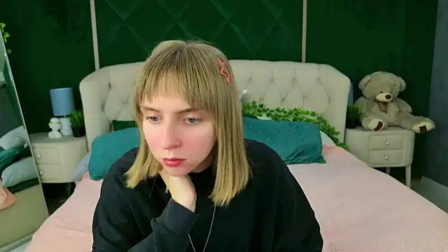 Beverly Gomes online show from 10/01/25, 03:29