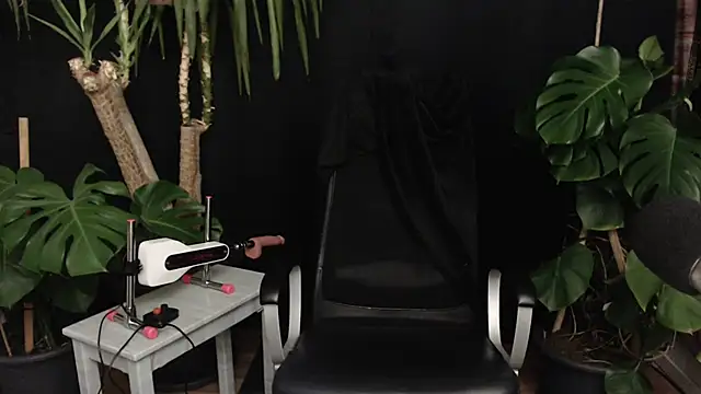 Snapshot of lola_sky@xh chatting on 11/16/25, 08:14 lola skyxh online show from 11/16/25, 08:14