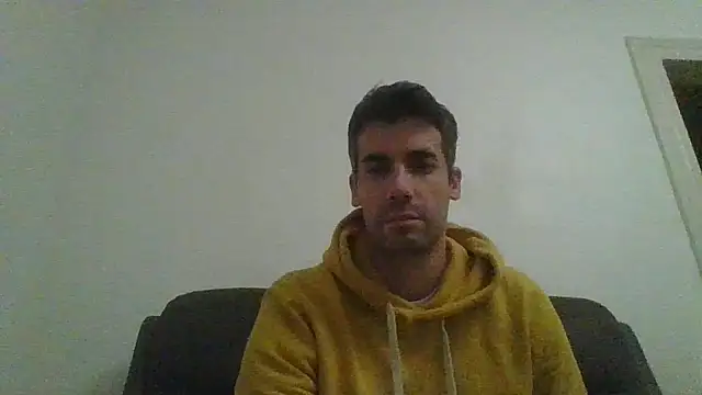 JulioIsHere4you online show from 10/05/25, 01:26