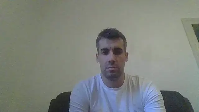 JulioIsHere4you online show from 10/12/25, 03:22