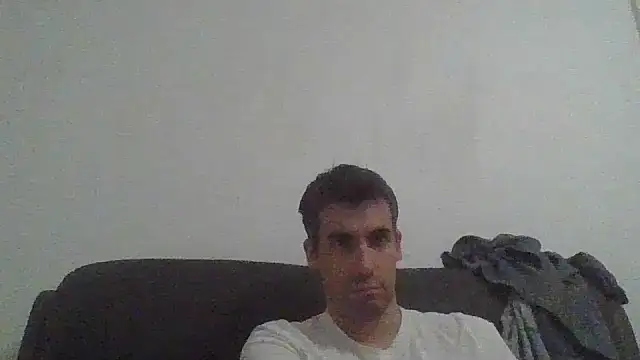 JulioIsHere4you online show from 11/23/25, 06:24