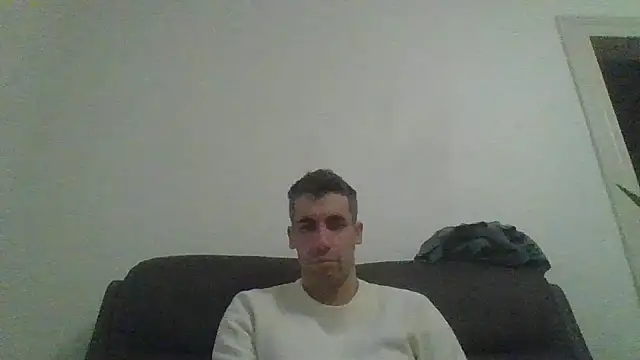 JulioIsHere4you online show from 12/16/25, 07:57