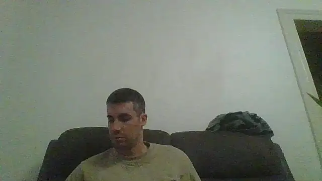 JulioIsHere4you online show from 12/16/25, 09:20