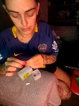 Snapshot of Almendrasexy chatting on 11/01/25, 08:05 Almendrasexy online show from 11/01/25, 08:05