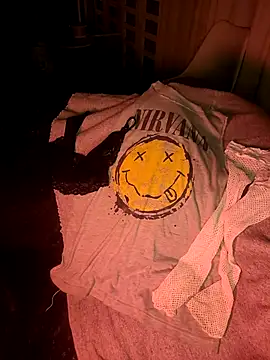 Snapshot of Almendrasexy chatting on 11/13/25, 03:27 Almendrasexy online show from 11/13/25, 03:27