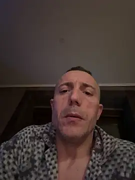 ruberofre online show from 12/21/25, 02:19