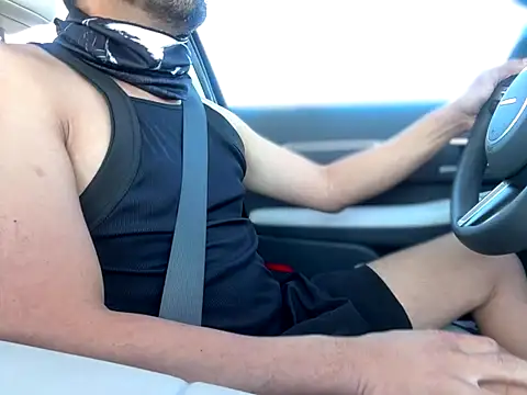 Snapshot of RiverTM chatting on 10/05/25, 10:51 RiverTM online show from 10/05/25, 10:51