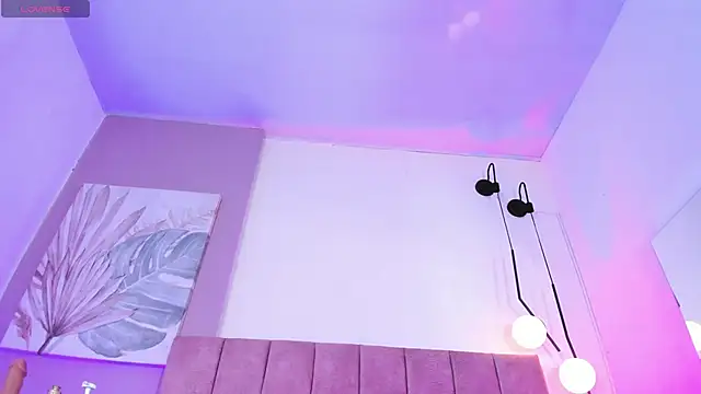 Snapshot of VelvetQueen_ chatting on 11/03/25, 11:33 VelvetQueen online show from 11/03/25, 11:33