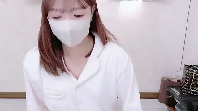 Snapshot of Mayu_o19o chatting on 11/30/25, 01:09 Mayu o19o online show from 11/30/25, 01:09