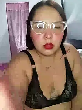 Snapshot of daniza2200 chatting on 09/17/25, 10:55 daniza2200 online show from 09/17/25, 10:55