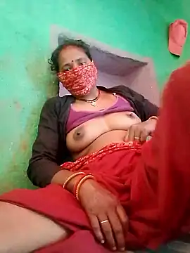 Snapshot of CUTE-004 chatting on 03/22/26, 07:23 CUTE-004 online show from 03/22/26, 07:23