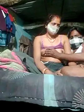 Snapshot of CUTE-004 chatting on 04/07/26, 05:46 CUTE-004 online show from 04/07/26, 05:46