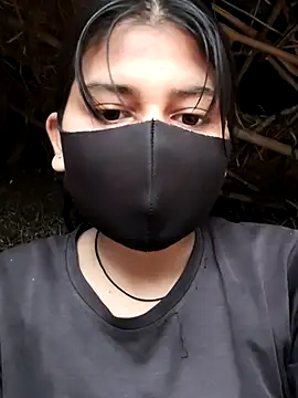 Snapshot of Janvi_Jaitly chatting on 11/19/25, 01:27 Janvi Jaitly online show from 11/19/25, 01:27