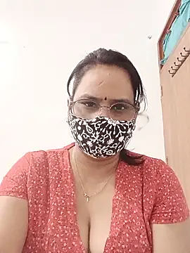 Snapshot of Your-vipasha chatting on 05/18/26, 04:35 Your-vipasha online show from 05/18/26, 04:35