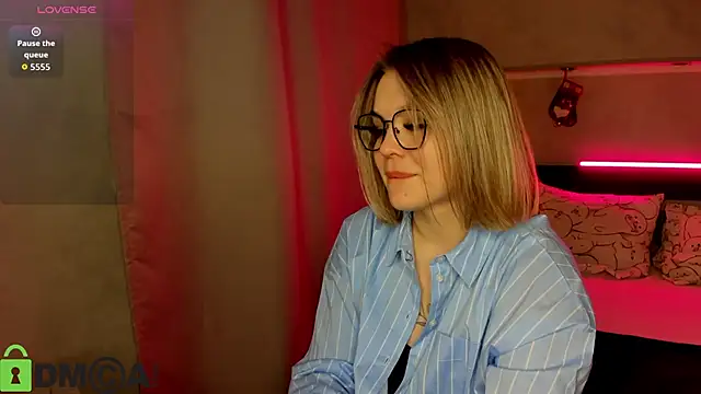 Snapshot of Jerry-Hall chatting on 12/03/25, 01:13 Jerry-Hall online show from 12/03/25, 01:13