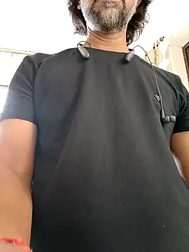 Snapshot of malhotra21 chatting on 09/22/25, 09:44 malhotra21 online show from 09/22/25, 09:44