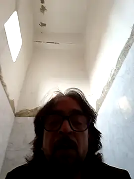 Snapshot of malhotra21 chatting on 11/27/25, 09:22 malhotra21 online show from 11/27/25, 09:22