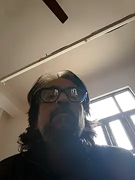 Snapshot of malhotra21 chatting on 12/21/25, 09:27 malhotra21 online show from 12/21/25, 09:27