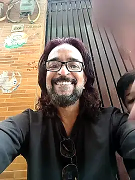 Snapshot of malhotra21 chatting on 04/11/26, 07:45 malhotra21 online show from 04/11/26, 07:45