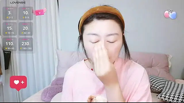 Snapshot of Diva_VVN chatting on 06/04/26, 12:05 Diva VVN online show from 06/04/26, 12:05